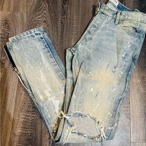 Mintcrew Distressed jeans